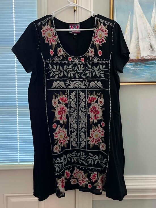 Johnny Was Dresses & Skirts - Johnny Was LA Black Johnny Was Black 100% Cotton Embroidery EUC SIZE LARGE